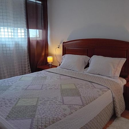 Villa Impeccable 2-Bed House In Viana Do Castelo Esterno foto