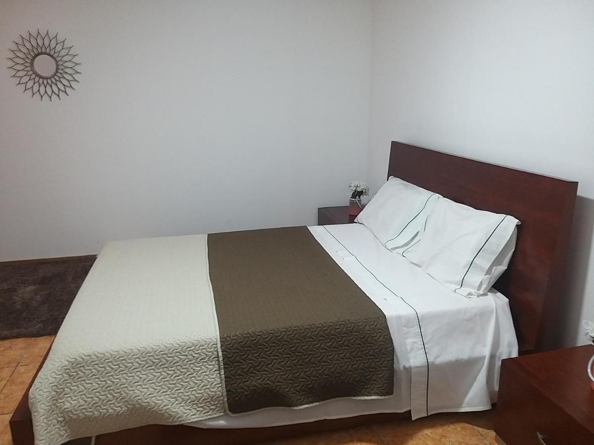 Villa Impeccable 2-Bed House In Viana Do Castelo Esterno foto